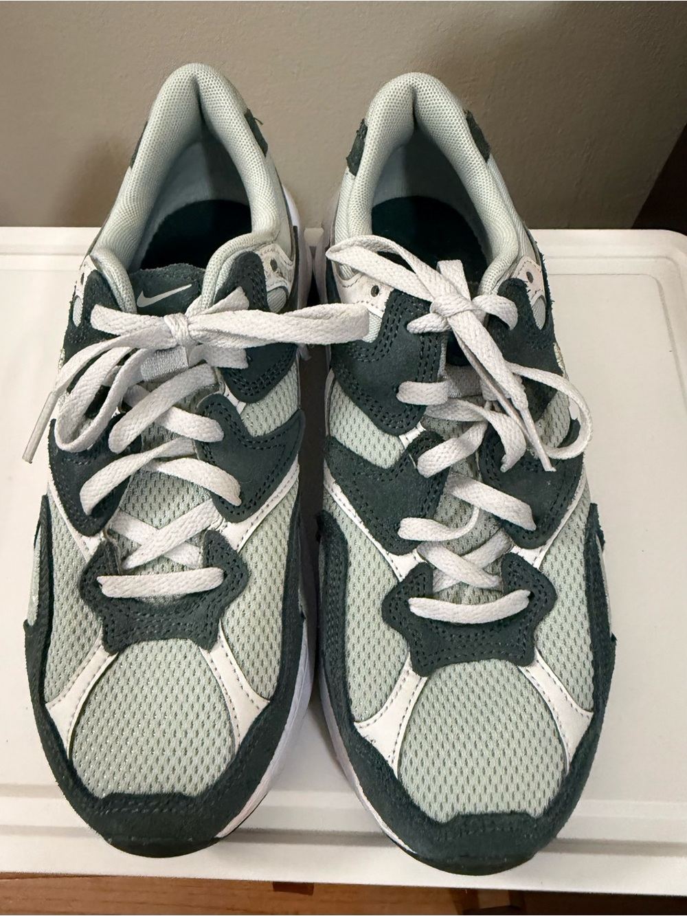 Nike Women's Sneakers in Mint and Forest Green